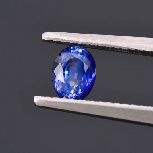 Sapphire, 0.82 cts., 6.0x4.6 mm., Oval, Blue, Sri Lanka