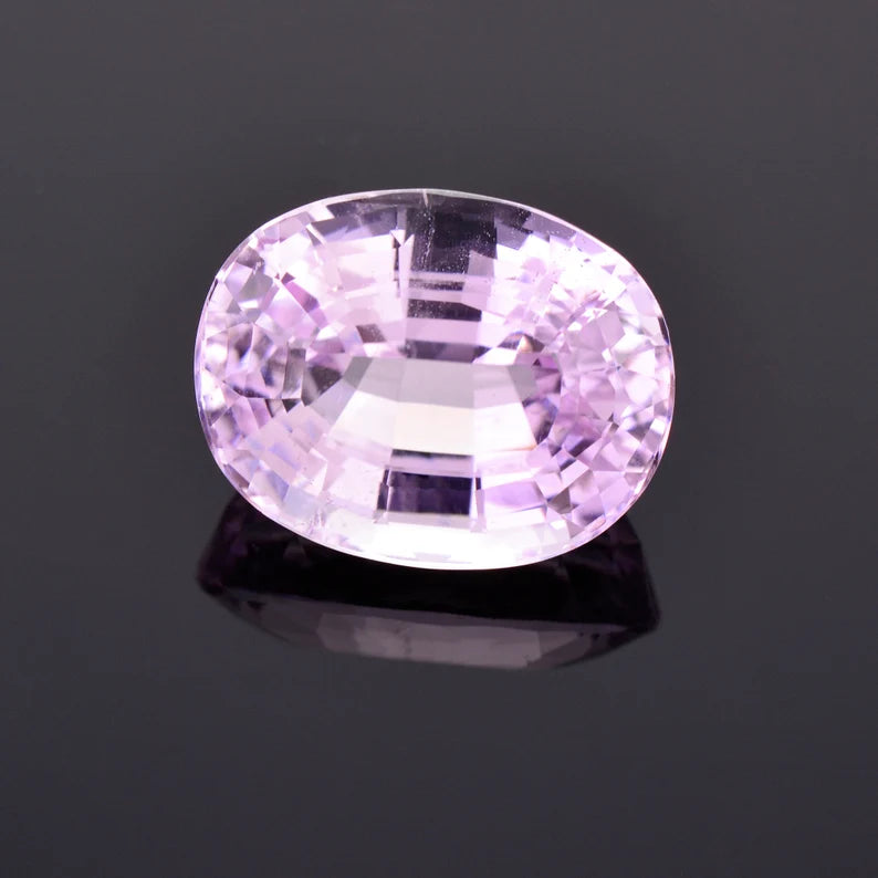 Fantastic Pink Kunzite Gemstone from Afghanistan, 18.51 cts., 17.4x13.7 mm., Oval Shape