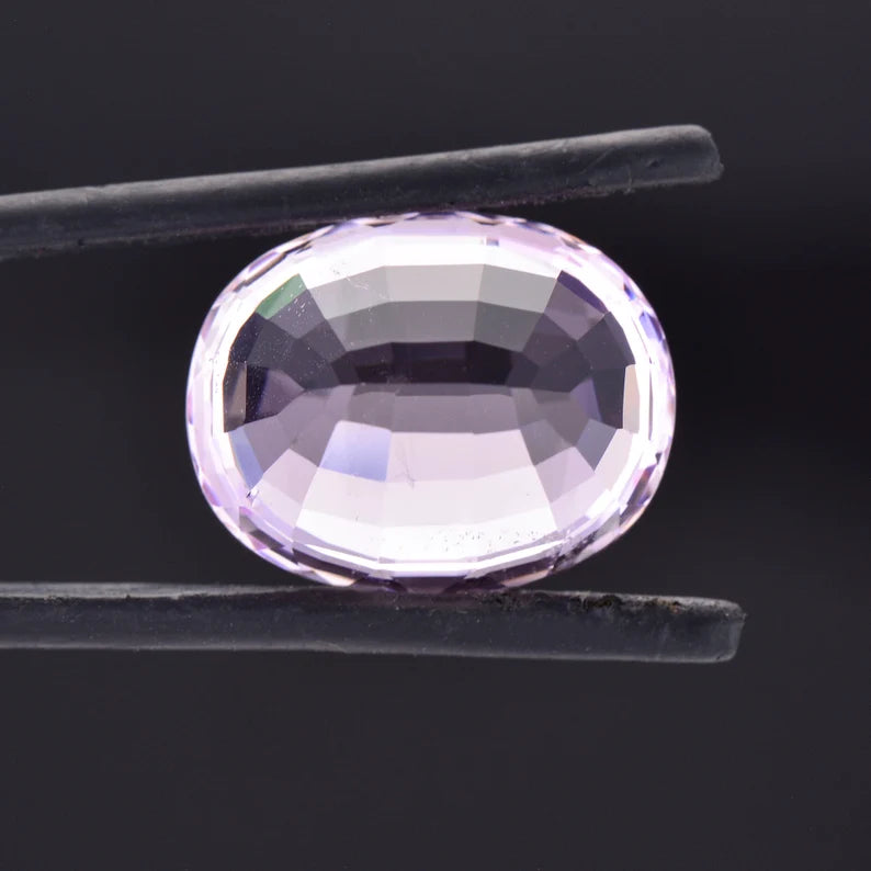 Fantastic Pink Kunzite Gemstone from Afghanistan, 18.51 cts., 17.4x13.7 mm., Oval Shape