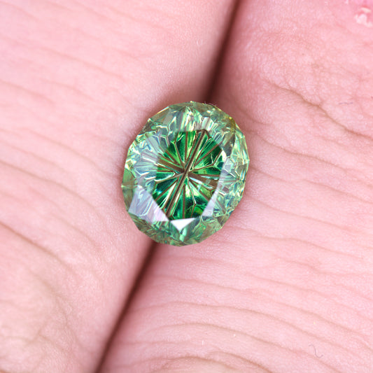 Demantoid Garnet, 2.30 cts., 9.0x7.5 mm., Oval Fantasy, Green, Namibia