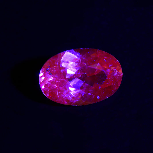 Dragon Garnet, 0.53 cts., 5.8 x 3.9 mm., Oval, Peach, Tanzania, Natural