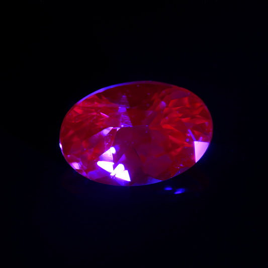Dragon Garnet, 0.83 cts., 6.8 x 4.7 mm., Oval, Pink, Tanzania, Natural