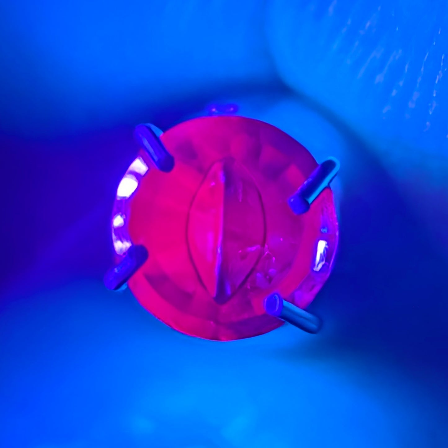 Dragon Sapphire, 0.64 cts., 5.6 x 2.4 mm, Fantasy Dragon Eye Round, Purple, Tanzania, Natural