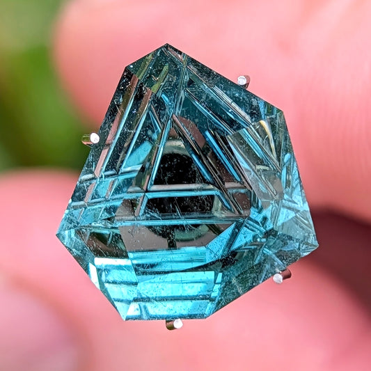 Indicolite Tourmaline, 10.35 cts., 14.1x13.7 mm, Fantasy Freeform, Blue, Brazil, Natural