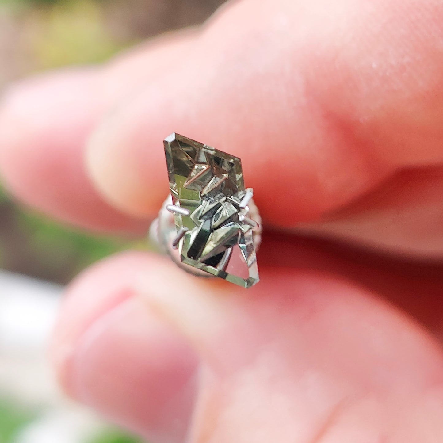 Sapphire, 1.40 cts., 10.1x4.5 mm., Fantasy Rhombus, Bicolor, Yellow, Grey, Tanzania, Natural