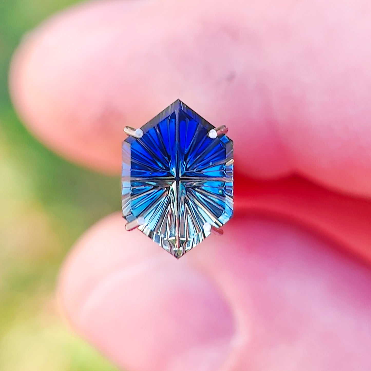 Parti Sapphire, 1.41 cts., 9.8x6.8 mm., Rupee Fantasy, Bicolor, Blue, Yellow, Australia, Natural