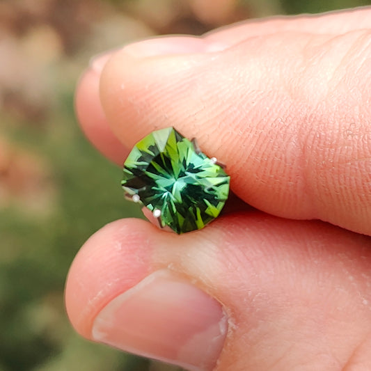 Tourmaline, 1.98 cts., 8.5x6.2 mm., Grecian Shape, Bicolor, Green, Olive, Brazil, Natural