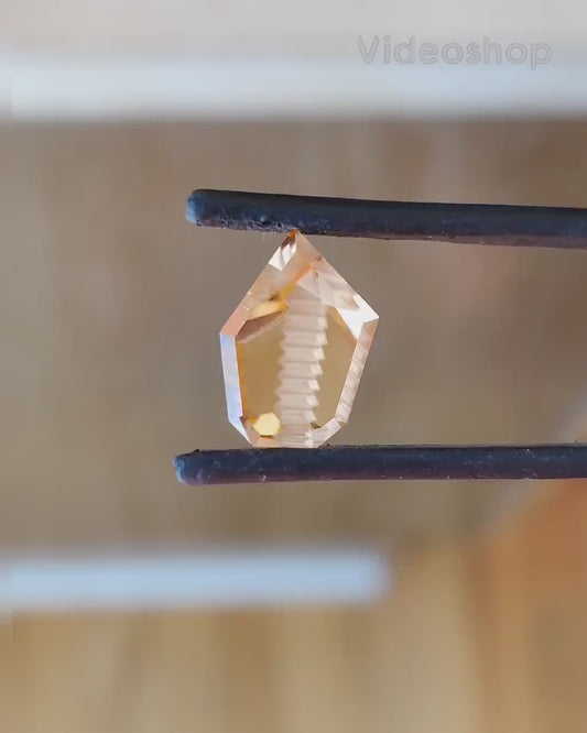 Zircon, 7.46 cts., 13.8x9.9 mm., Freeform Fantasy, Peach, Tanzania