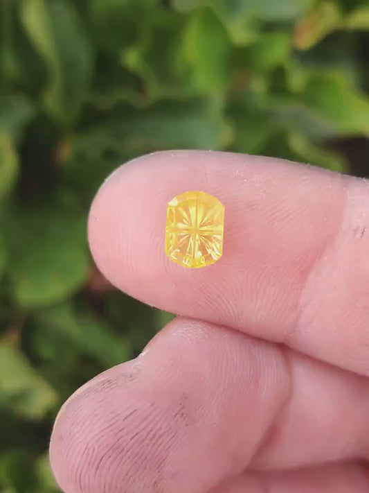 Sapphire, 1.62 cts., 8.0x6.0 mm., Fantasy Grecian Shape, Yellow, Sri Lanka, Heated
