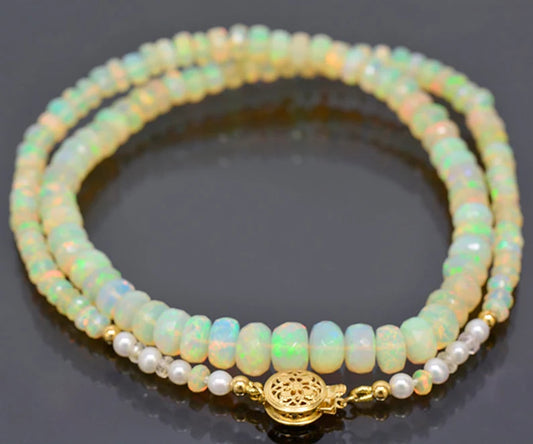 Excellent Faceted Opal Bead Necklace with 14 kt Yellow Gold Clasp 68.0 cts.