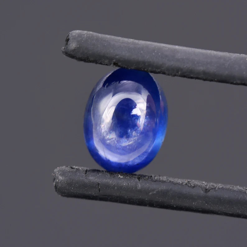 Lovely Blue Sapphire Gemstone from Sri Lanka, 1.90 cts., 8x6 mm., Oval Shape Cabochon