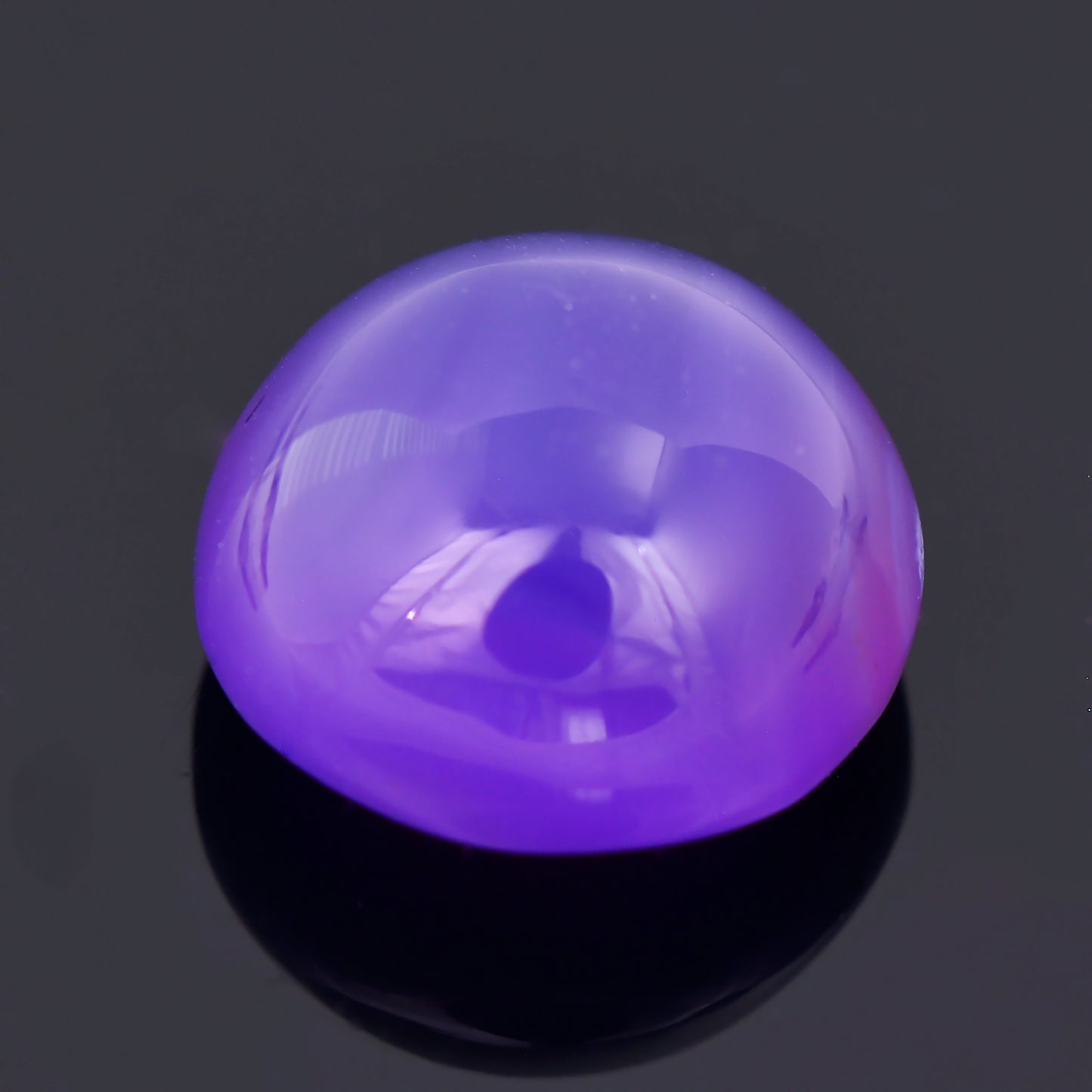 Chalcedony, 4.84 cts., 10.5 mm., Round Cabochon, Purple, Ethiopia, Natural