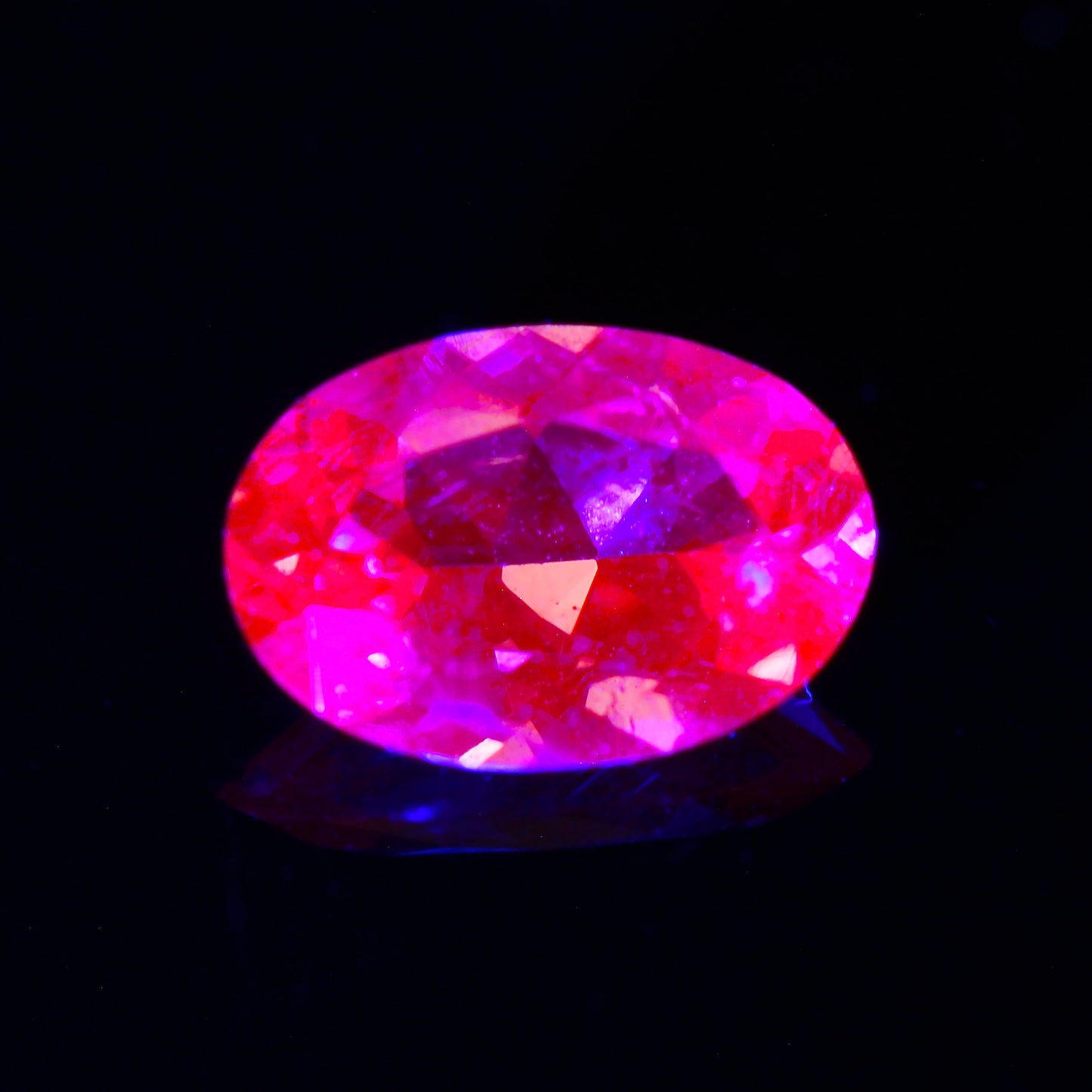 Dragon Garnet, 0.74 cts., 7.1x4.9 mm., Oval, Pink, Tanzania, Natural