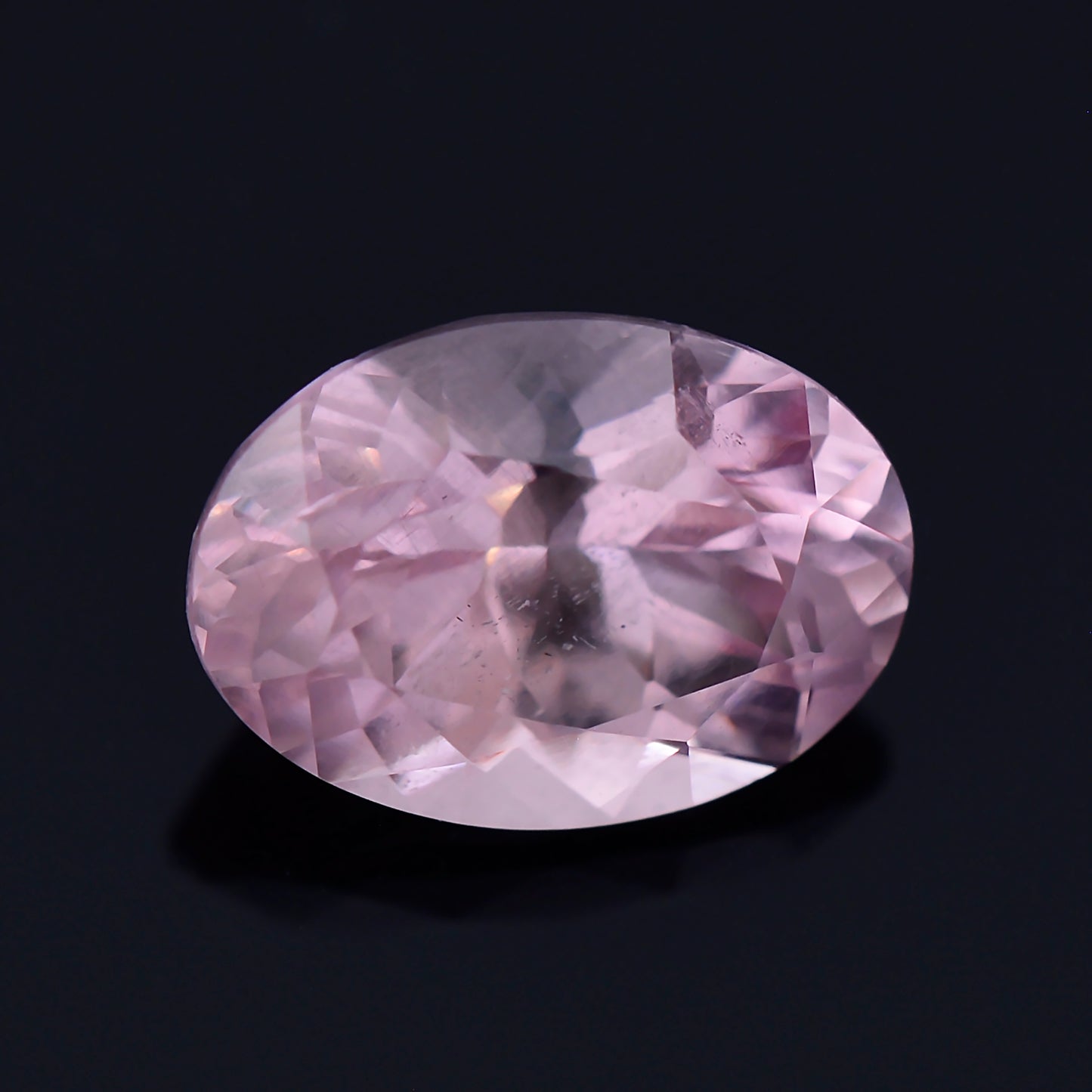 Dragon Garnet, 1.03 cts., 7.1 x 5.1 mm., Oval, Pink, Tanzania, Natural