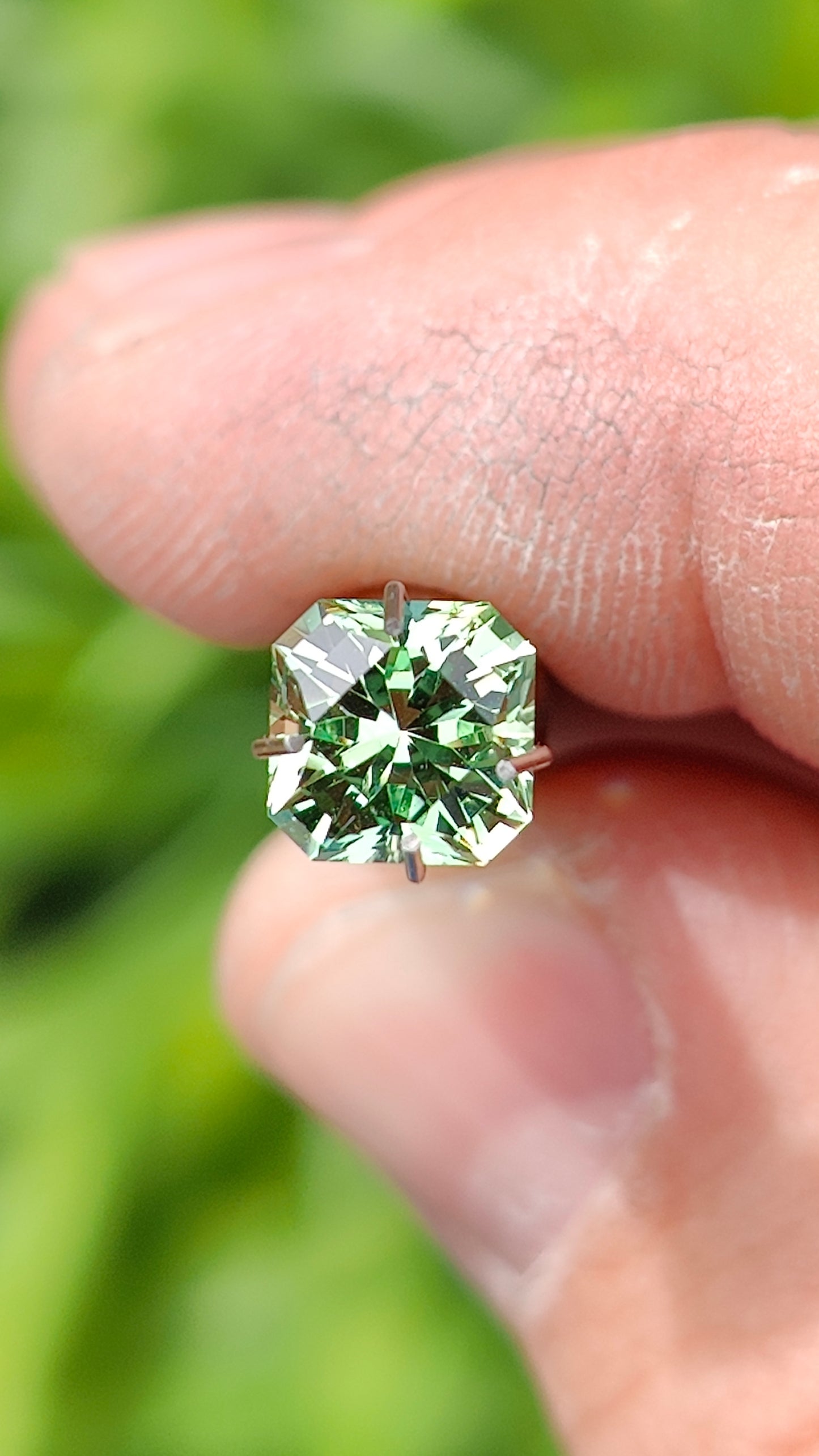 Grossular Garnet, 1.91 cts., 6.7x5.1 mm., Asscher, Green, Tanzania, Natural