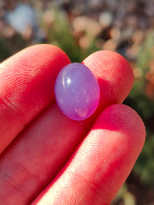 Chalcedony, 17.58 cts., 17.9x13.9 mm., Oval Cabochon, Purple, Ethiopia, Natural