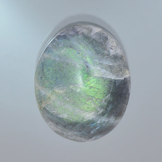 Labradorite, 9.94 cts., 17.3 x 14.1 mm, Oval Cabochon, Grey, Green Flash, Canada, Natural