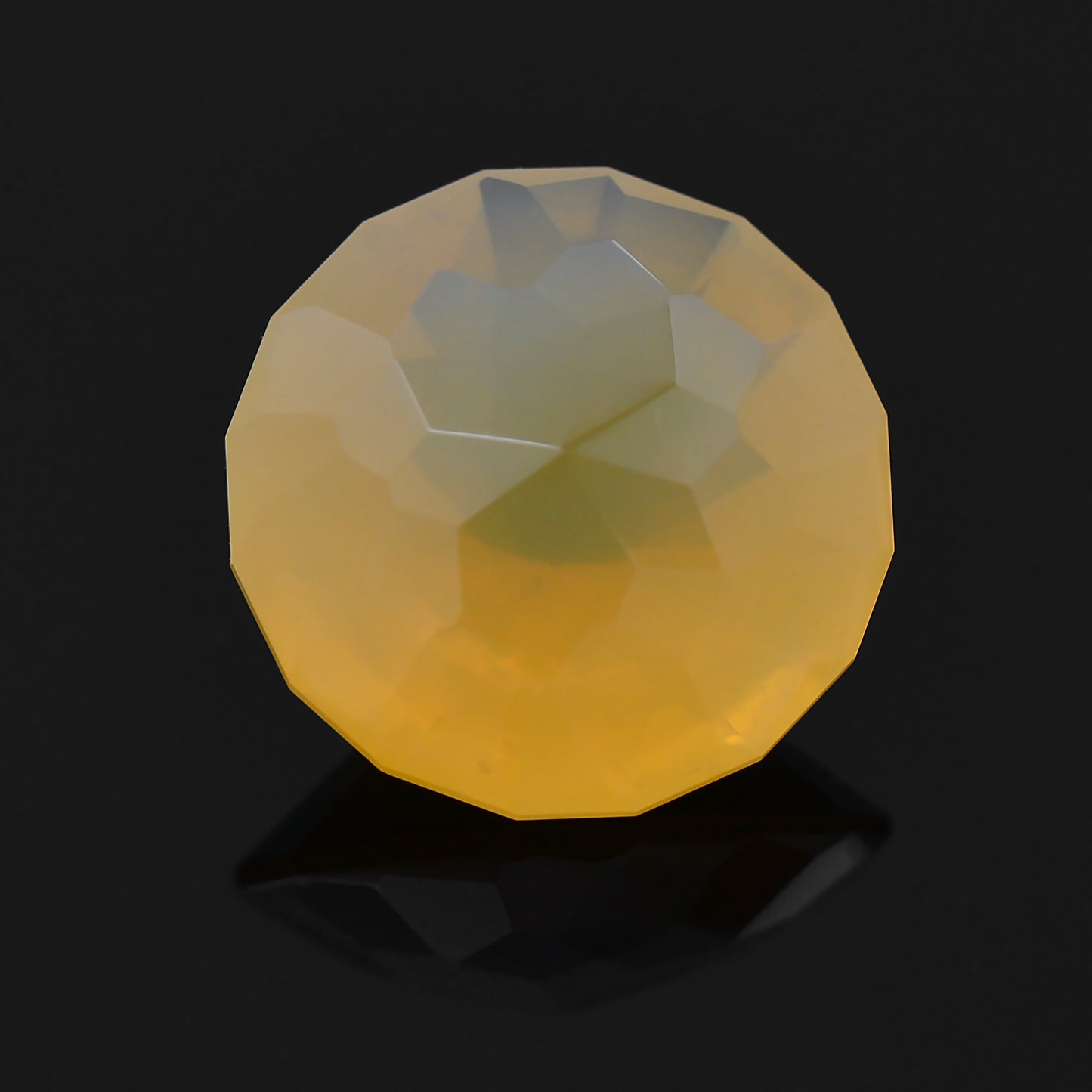 Opal, 2.47 cts., 10.1 mm., Round, Orange, Ethiopia, Natural