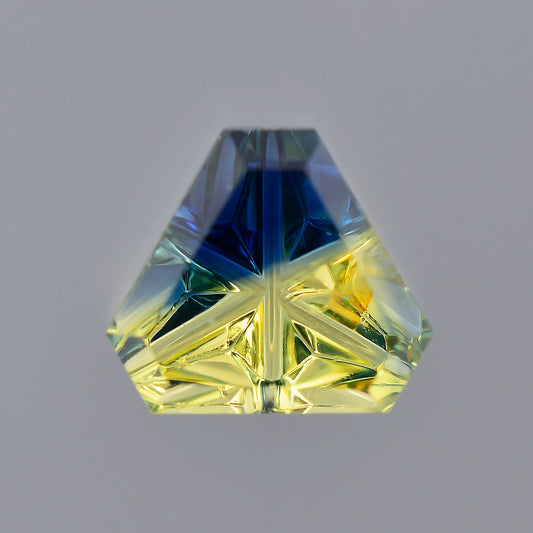 Parti Sapphire, 0.64 cts., 5.4 x 4.7 mm, Fantasy Triangle, Blue, Yellow, Bicolor, Australia, Natural