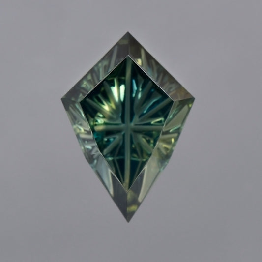 Parti Sapphire, 1.38 cts., 9.0x6.3 mm, Fantasy Kite, Teal, Green, Bicolor, Australia, Natural
