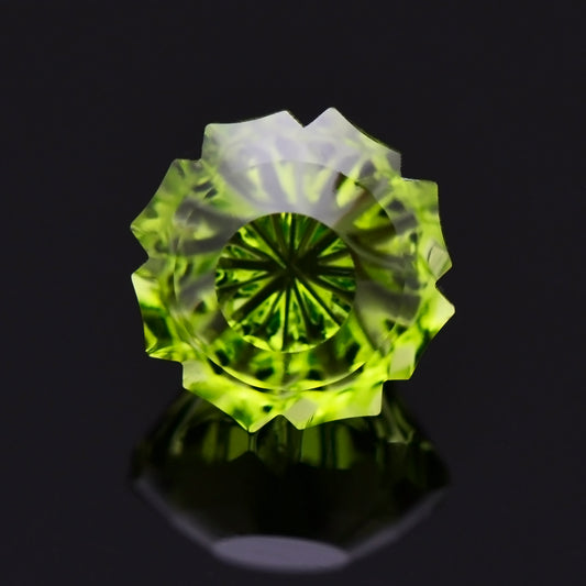 Peridot, 2.82 cts., 8.1 mm, Fantasy Baroque Round, Green, Tanzania, Natural