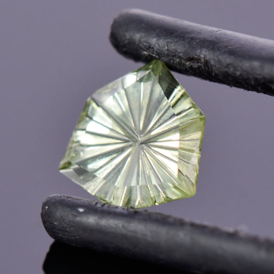 Sapphire, 0.89 cts., 7.5x7.5 mm., Trillion Fantasy, Yellow, Green, Montana