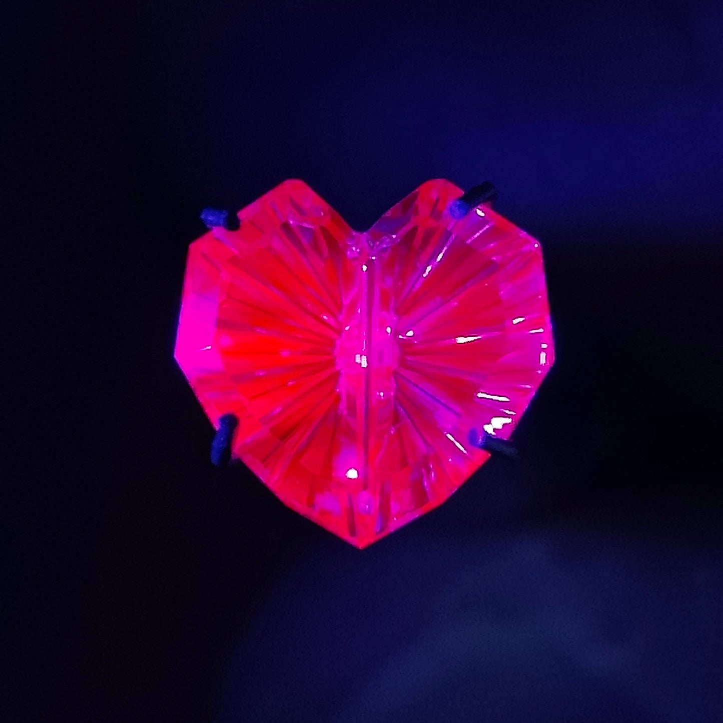 Sapphire, 2.56 cts., mm., Fantasy Heart, Lavender, Montana, Natural