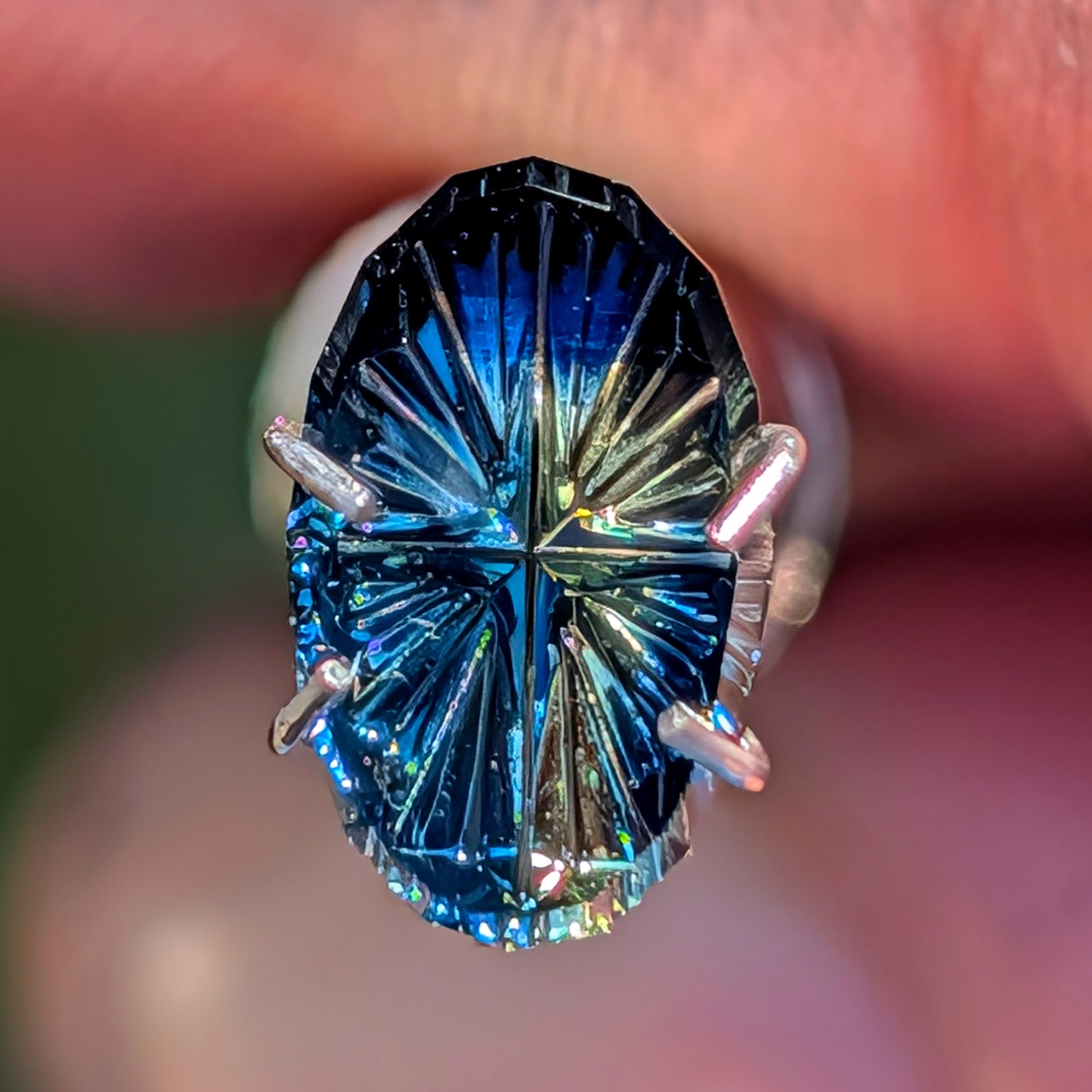 Parti Sapphire, 1.10 cts., 8.5 x 5.2 mm, Fantasy Oval, Blue, Yellow, Bicolor, Australia, Natural
