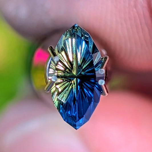 Parti Sapphire, 1.04 cts., 9.0 x 4.8 mm, Fantasy Marquise, Blue, Yellow, Bicolor, Australia, Natural