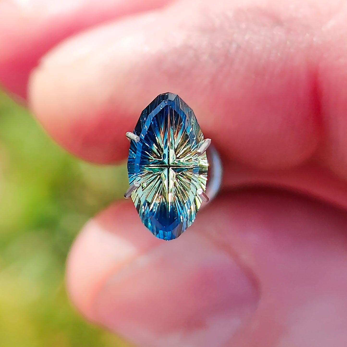 Parti Sapphire, 1.87 cts., 9.8x5.3 mm., Moval Fantasy, Bicolor, Blue, Yellow, Australia, Natural