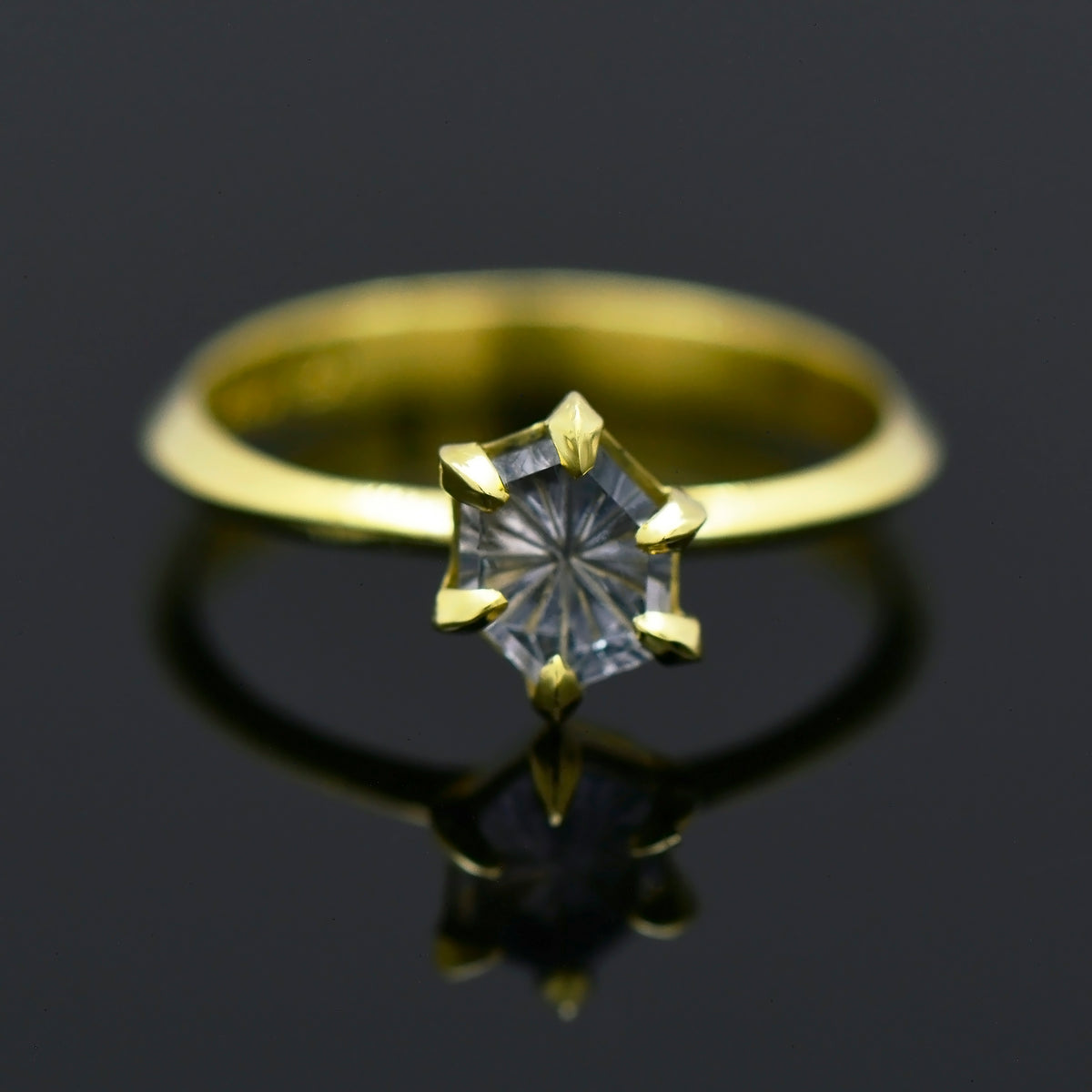 Sapphire Electrum Gold Ring, 0.82 cts, 7.7 mm, Fantasy Hexagon, Purple, Montana, Heated