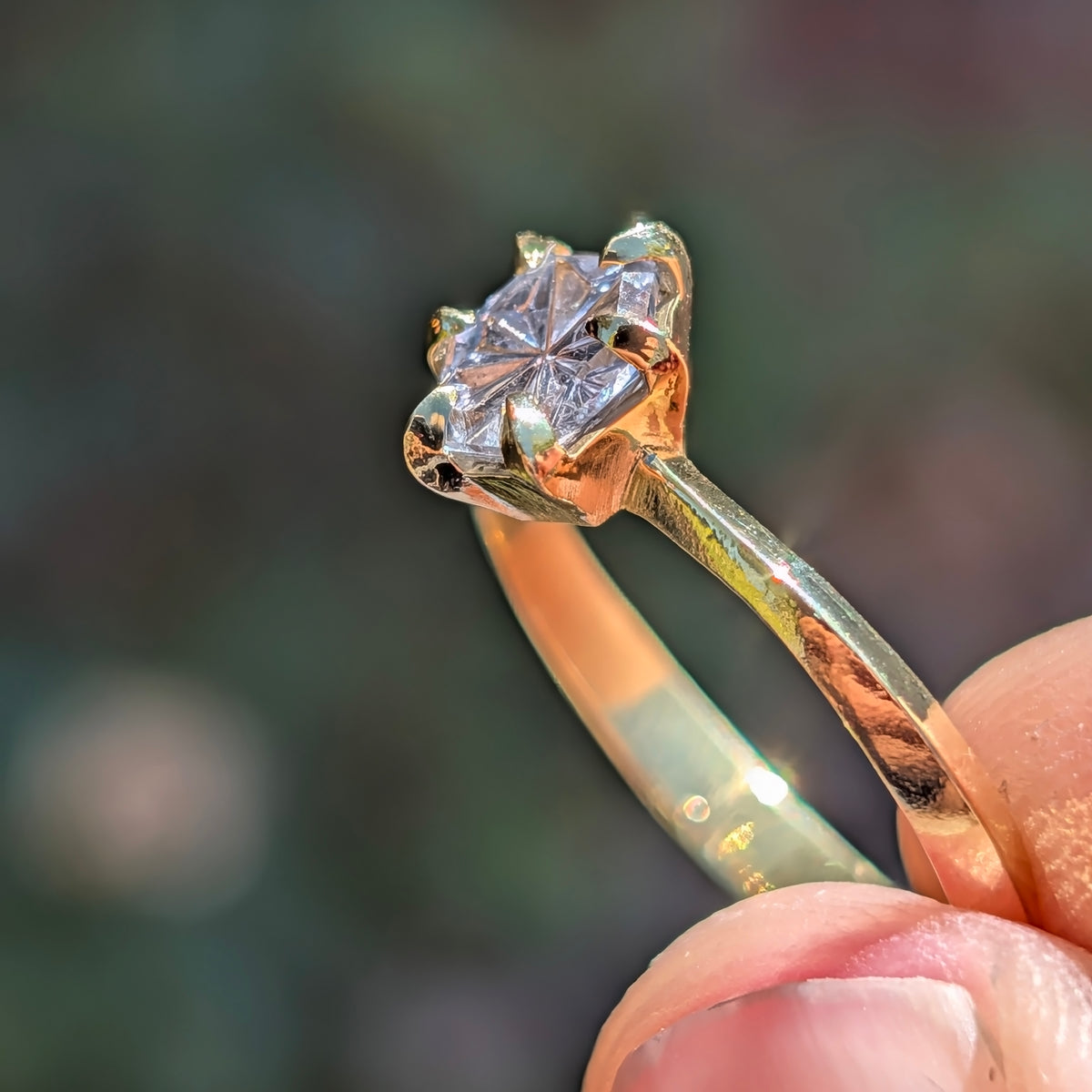 Sapphire Electrum Gold Ring, 0.82 cts, 7.7 mm, Fantasy Hexagon, Purple, Montana, Heated