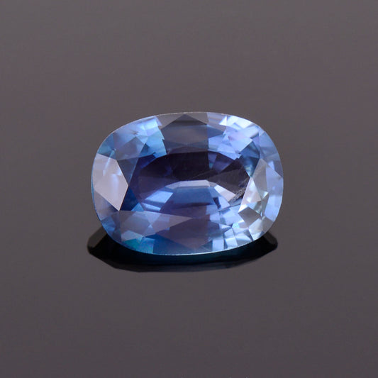 Sapphire, 2.27 cts., 9.5x7.0 mm., Oval, Blue, Sri Lanka, Heated, IGI Cert.