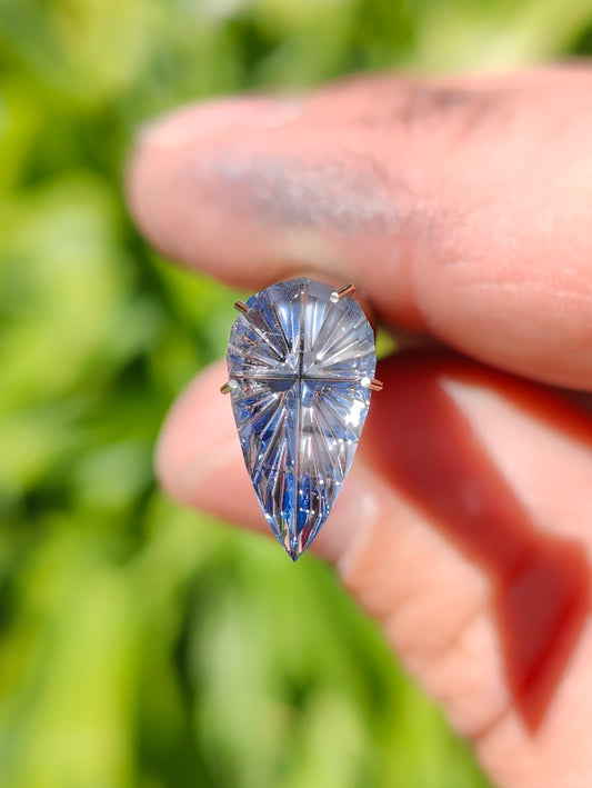 Dragon Sapphire, 2.51 cts., 15.1x7.9x2.2 mm., Fantasy Pear, Bicolor, Blue, Silver, Fluorescent, Tanzania, Natural