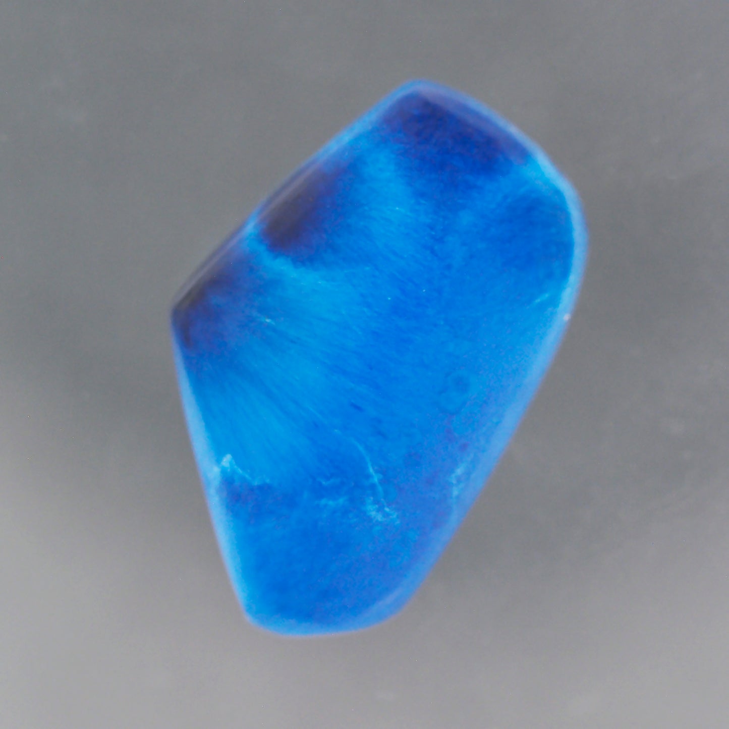 Shattuckite, 4.24 cts., 14.8x9.4 mm., Freeform Cabochon, DRC, Stabilized