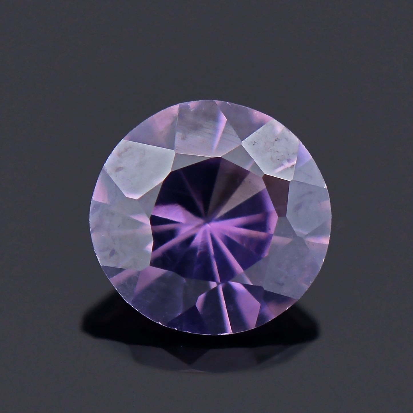 Spinel, 0.39 cts., 4.6 mm, Round, Purple, Burma, Natural