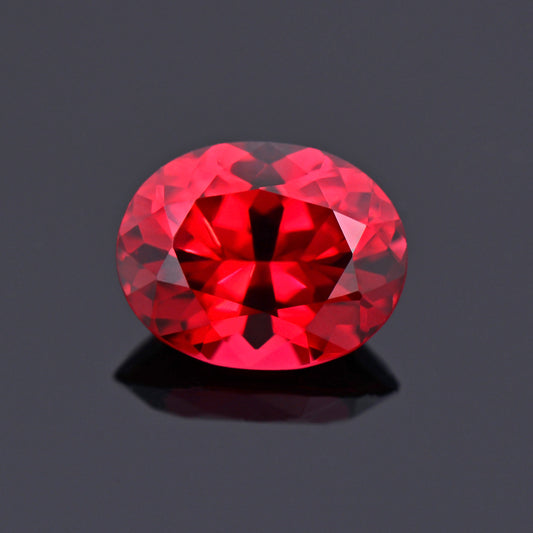 Spinel, 3.27 cts., 10.4x8.2 mm., Oval, Red, Vietnam, GIA Cert.