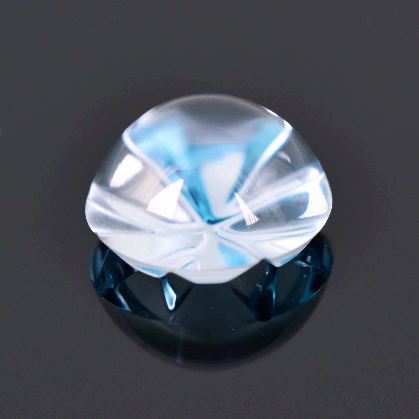 Topaz, 5.66 cts., 10 mm., Fantasy Cut Round Cabochon, Blue, Brazil