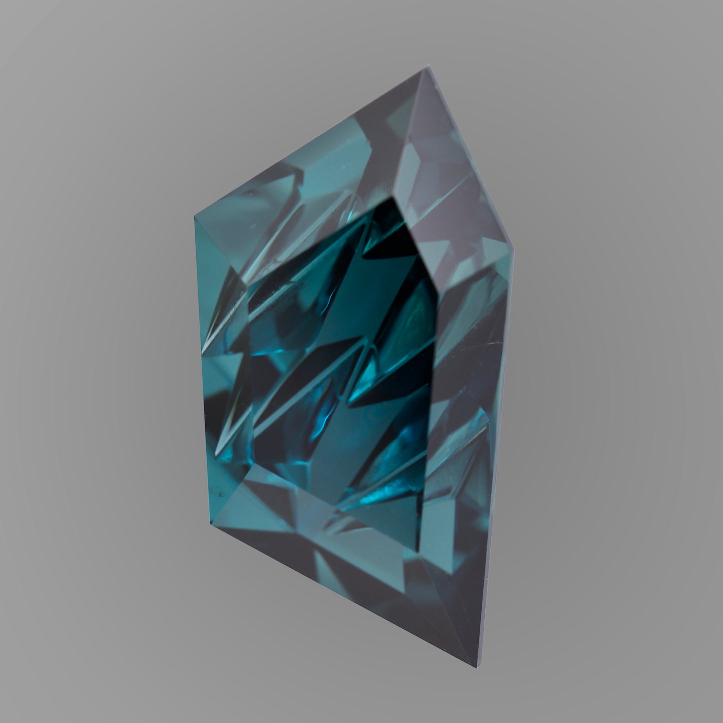 Tourmaline, 7.32 cts., 18.6 x 9.9 mm, Fantasy Freeform, Blue, Brazil, Natural