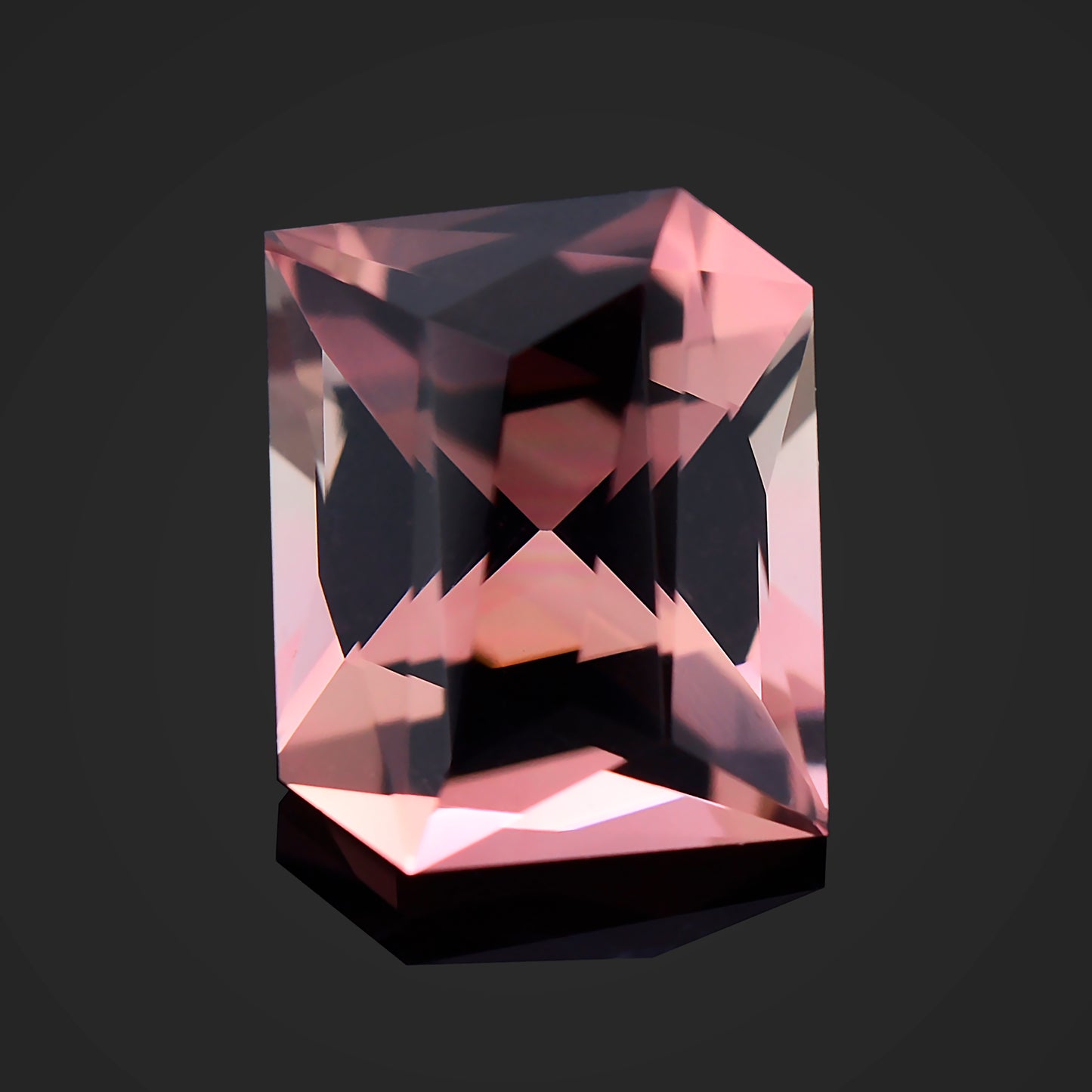 Tourmaline, 3.78 cts., 9.2x8.3 mm., Freeform, Pink, Brazil, Natural