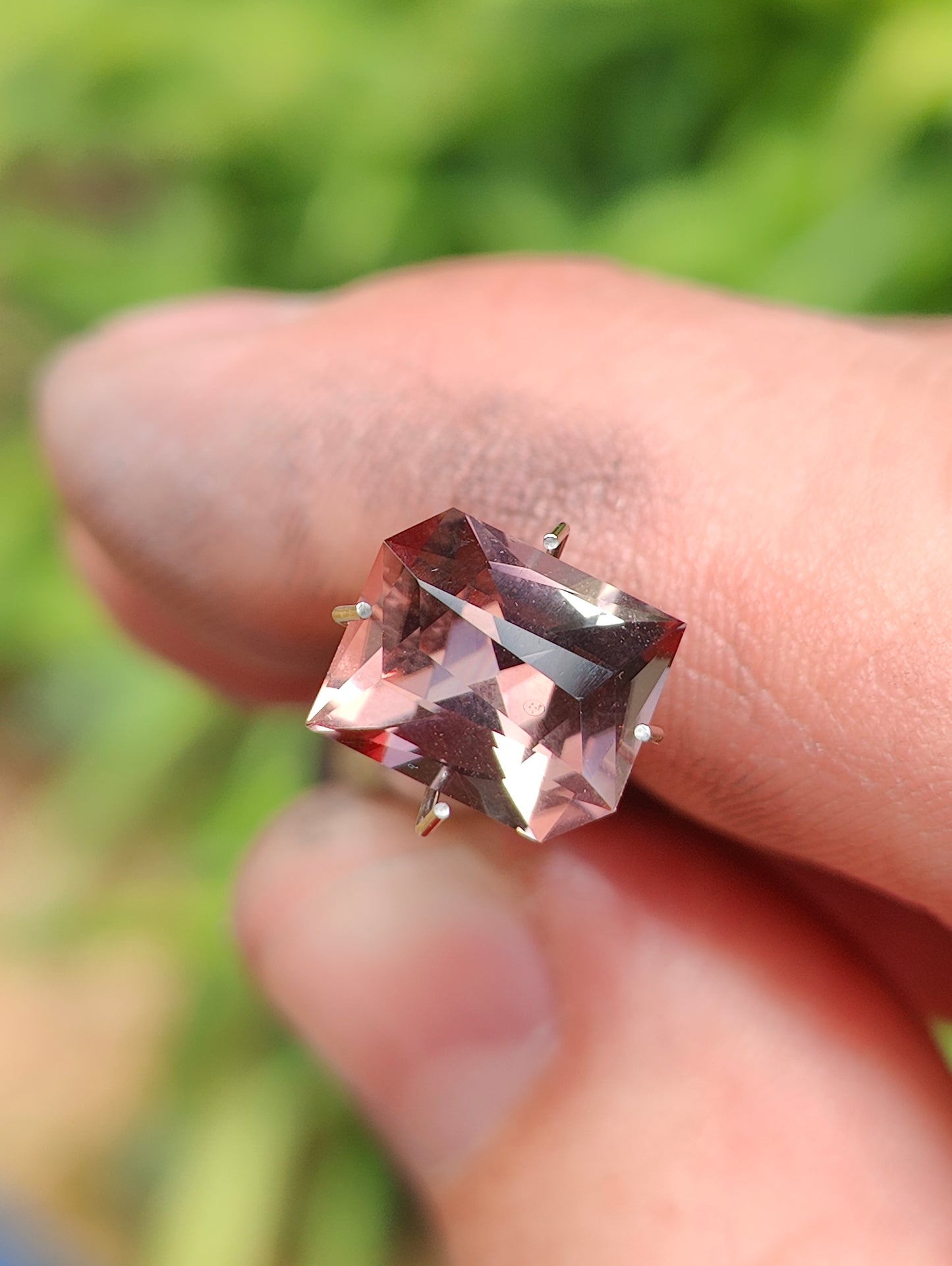 Tourmaline, 3.78 cts., 9.2x8.3 mm., Freeform, Pink, Brazil, Natural