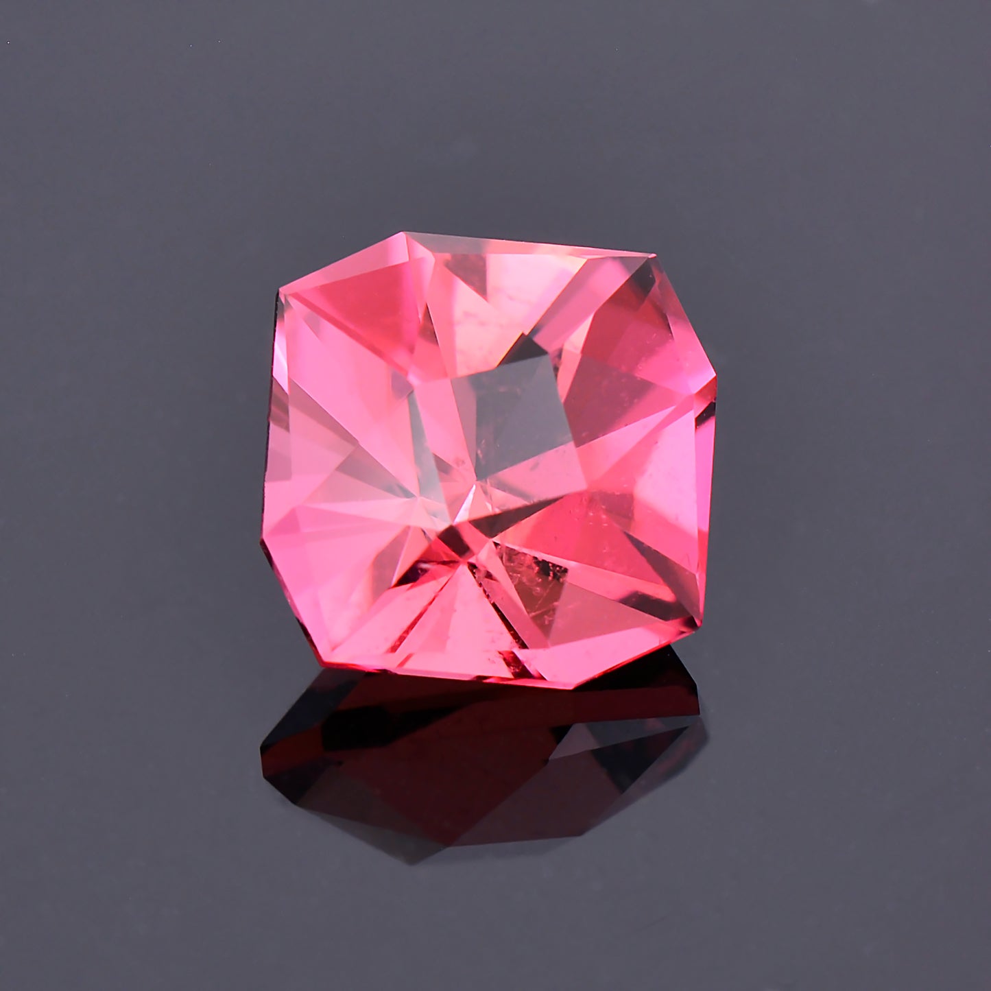 Tourmaline, 4.01 cts., 9.2 mm., Spinning Square Shape, Pink, Brazil, Natural