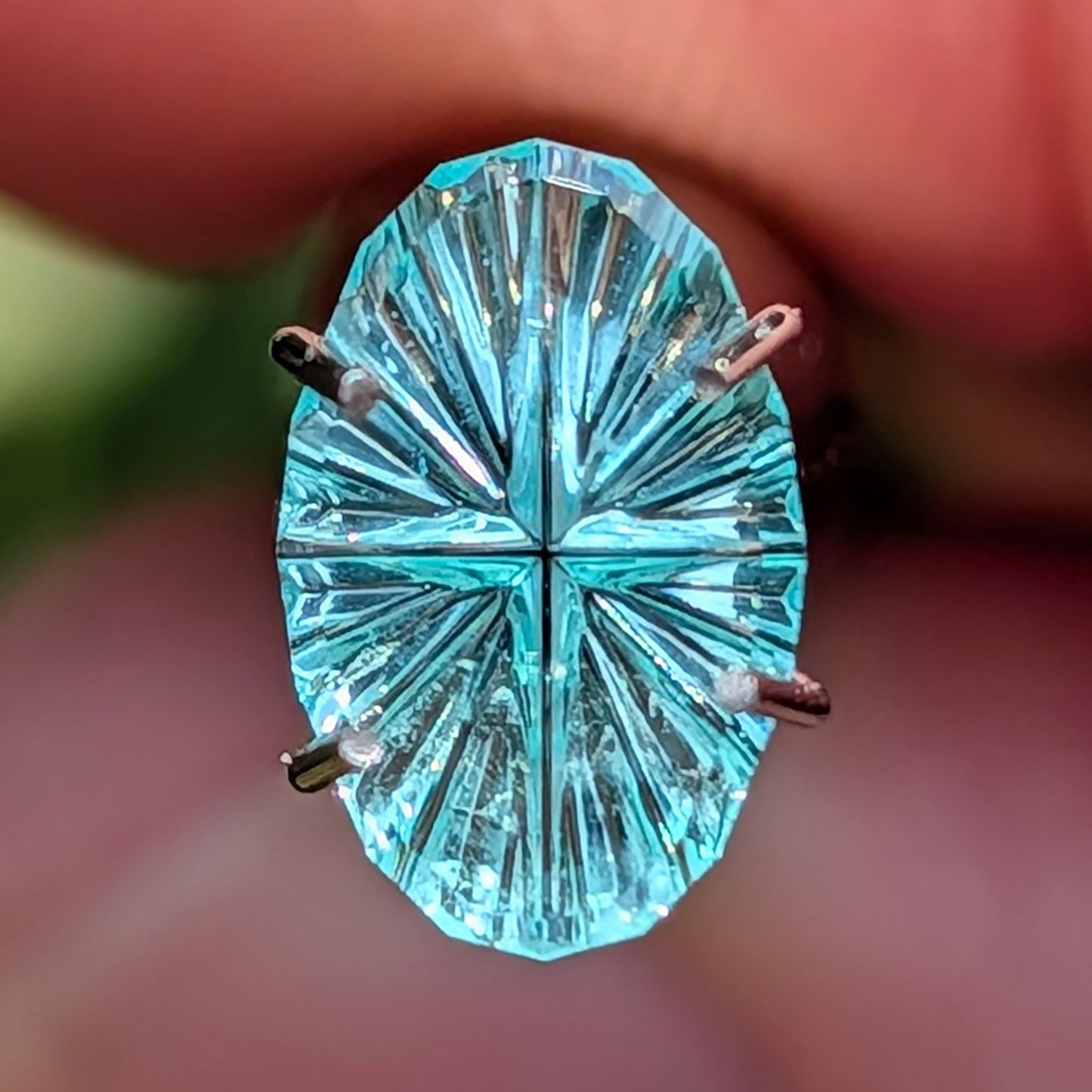Paraiba Tourmaline, 0.73 cts., 9.4 x 6.0 mm, Fantasy Oval, Blue, Mozambique, Heated