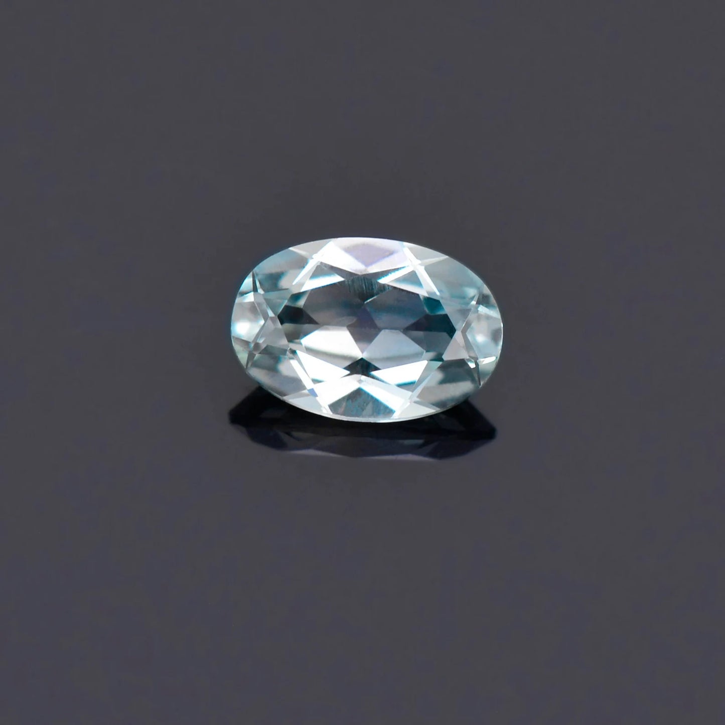 Lovely Natural Silver Blue Sapphire Gemstone from Montana 0.51 cts., 6x4 mm., Oval Shape