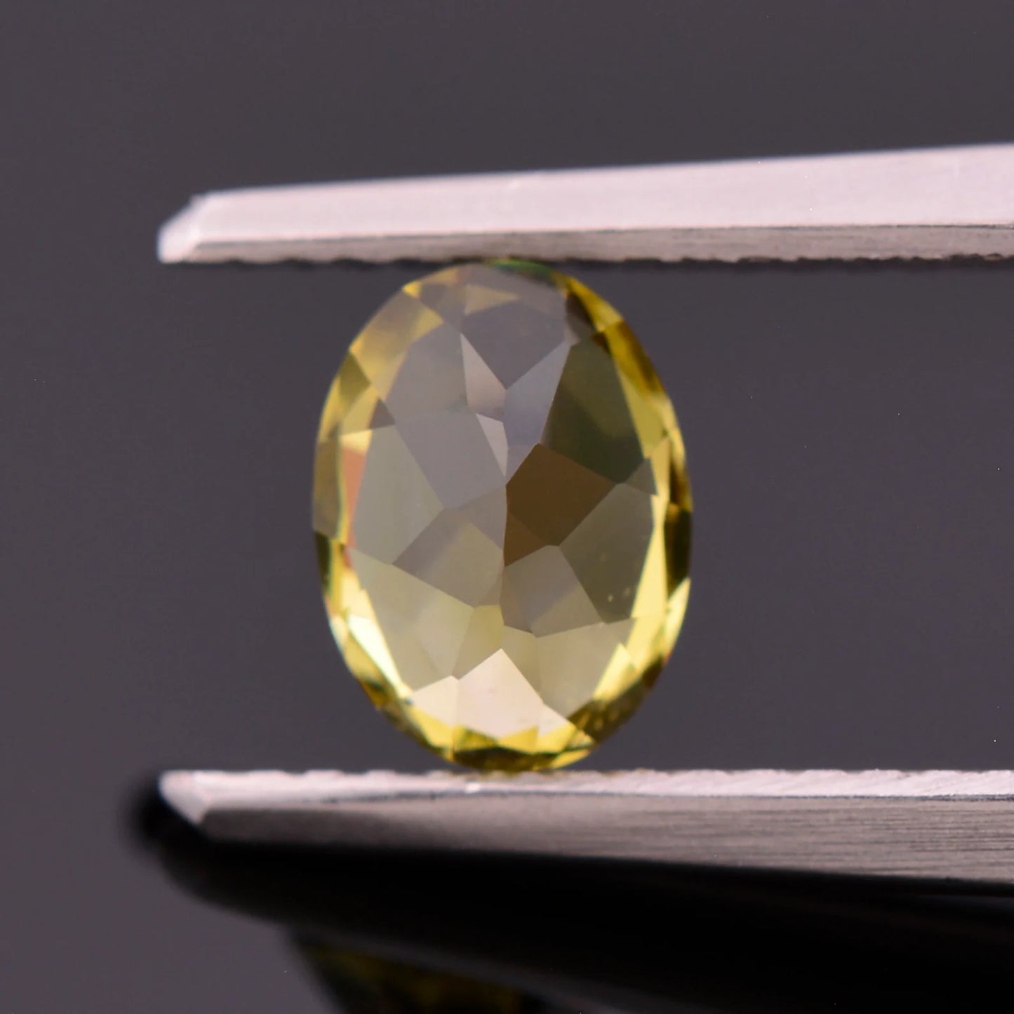 Lovely Yellow Chrysoberyl Gemstone from Sri Lanka, 1.23 cts., 7x5 mm., Oval Shape