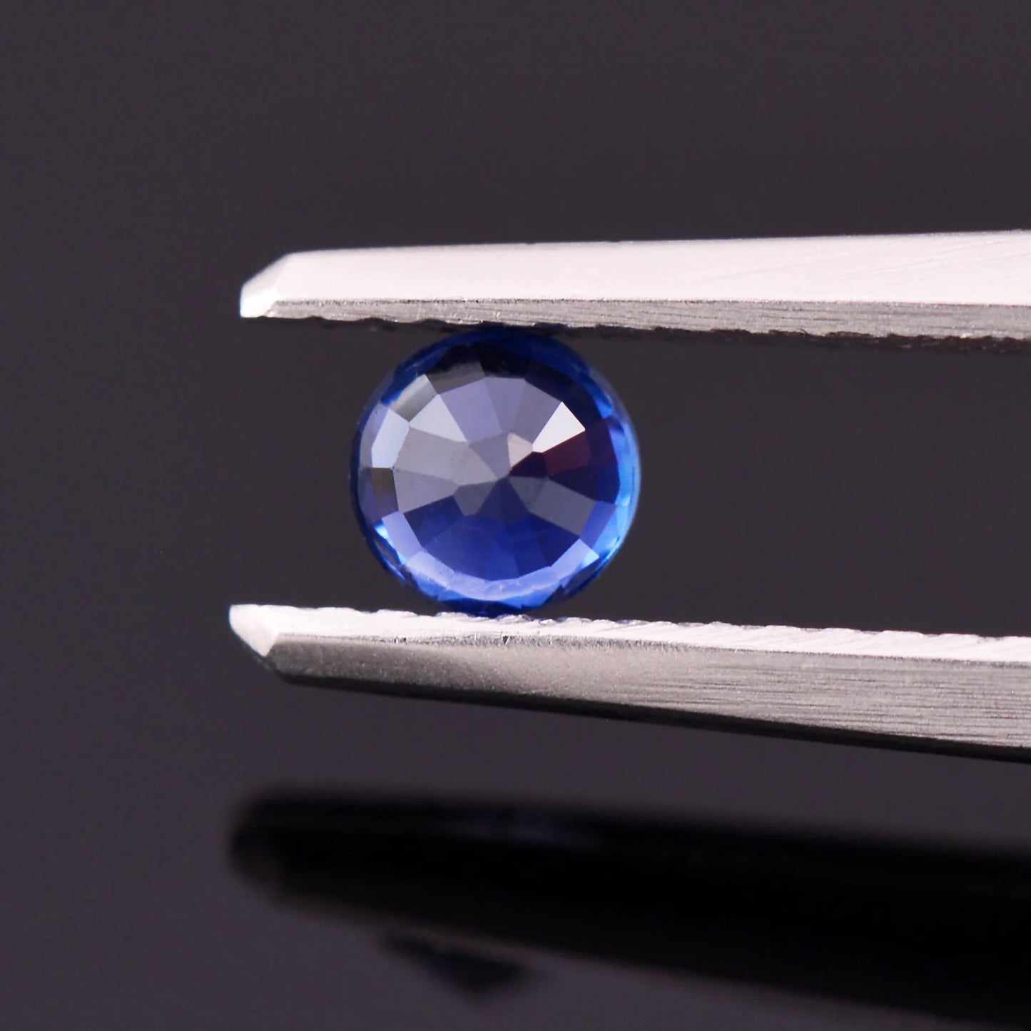 Gorgeous Blue Sapphire Gemstone from Sri Lanka, 0.38 cts., 4 mm., Round Shape