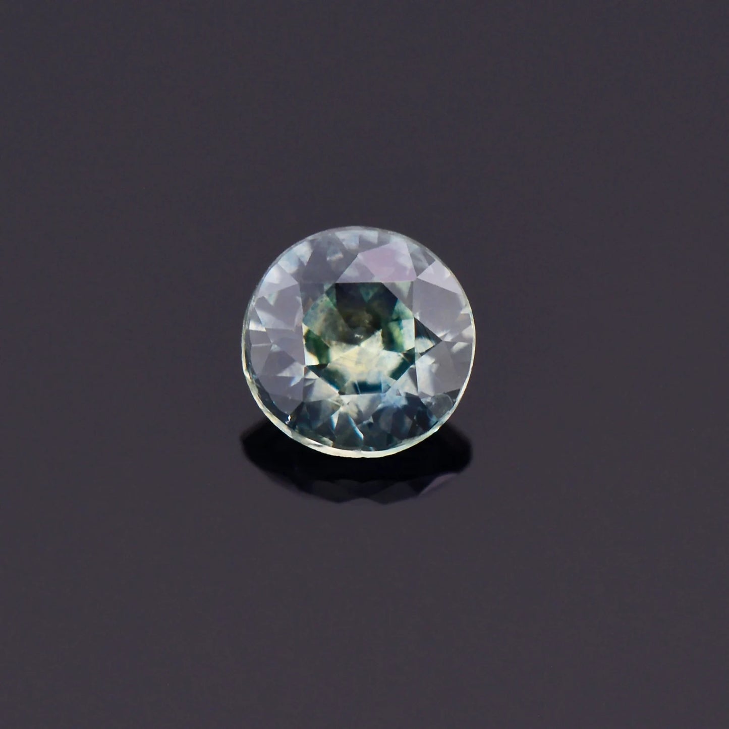 Beautiful Natural Blue Green Sapphire Gemstone from Montana 0.48 cts., 4.6 mm., Round Shape