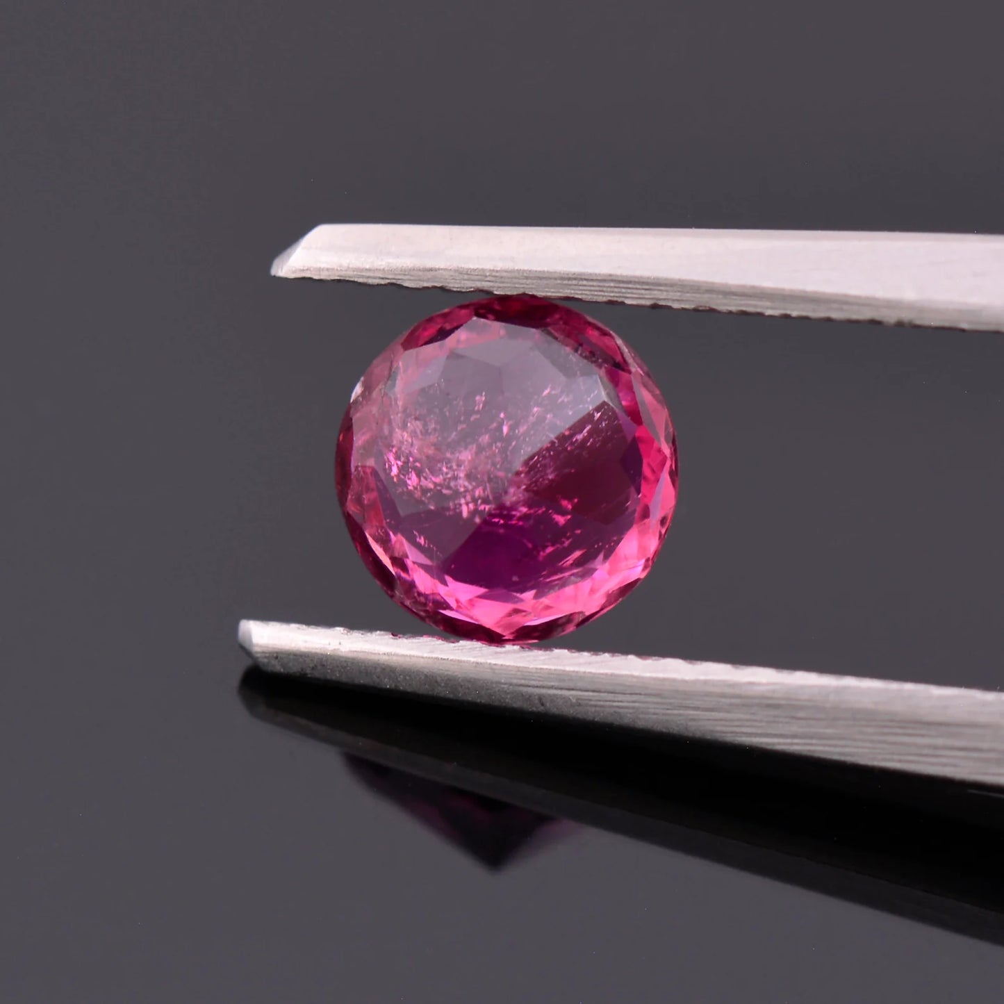 Nice Hot Pink Tourmaline Gemstone from Brazil, 1.08 cts., 6.4 mm., Round Shape