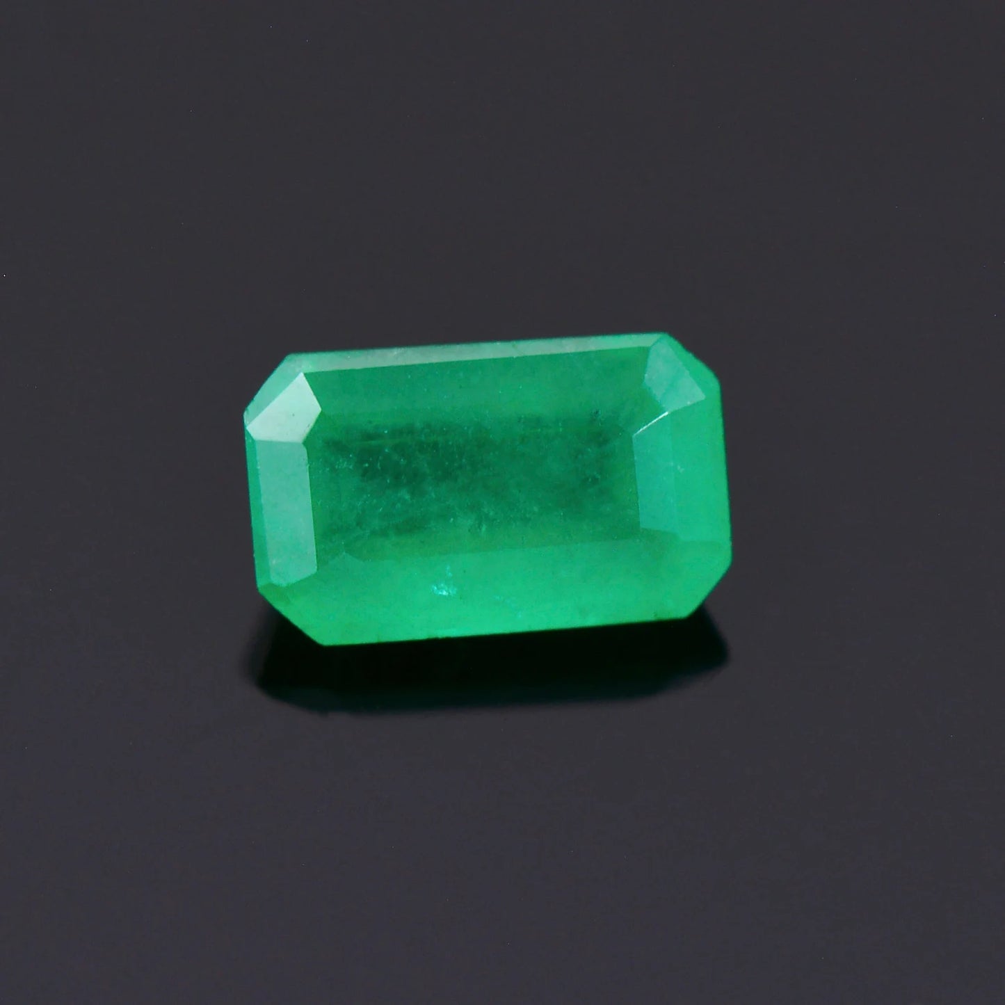 Beautiful Rich Green Emerald Gemstone from Colombia, 0.30 cts., 5x3 mm., Step Emerald Cut