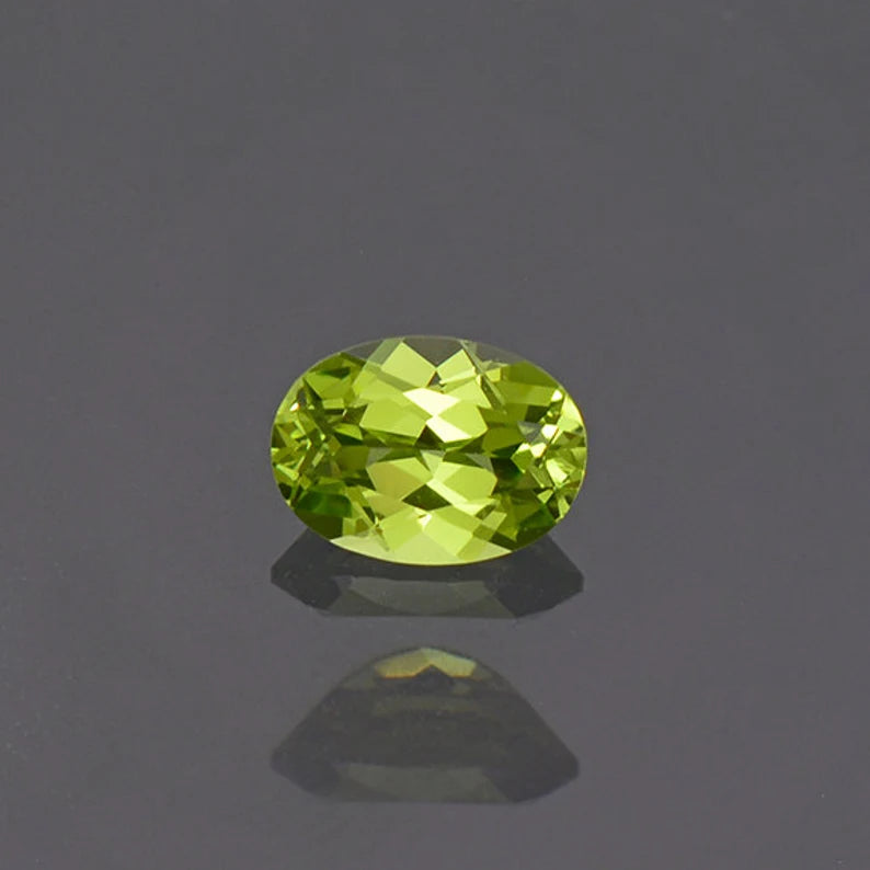 Excellent Green Grossular Garnet from Tanzania 1.00 ct.